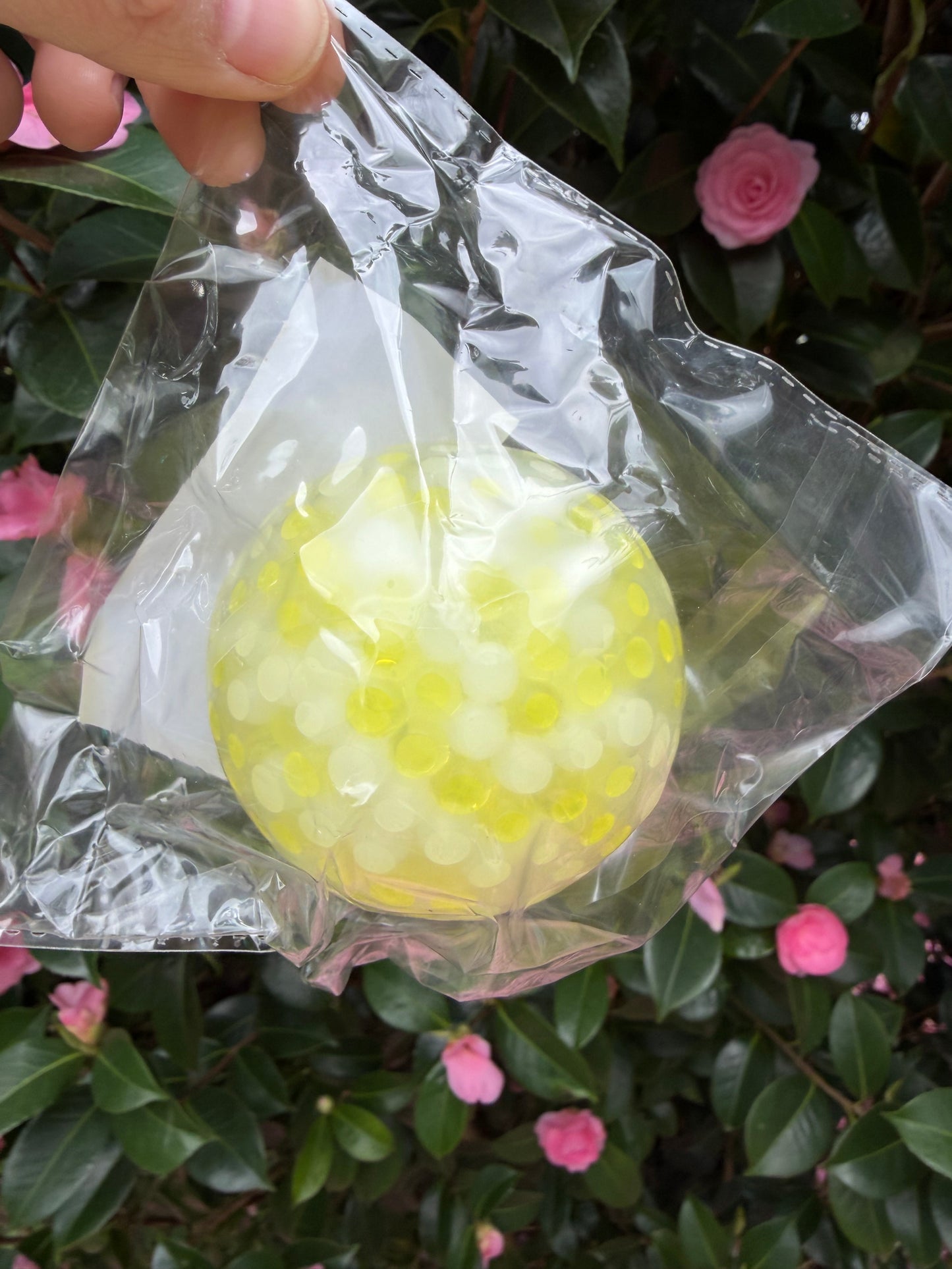 Squeezy Pearl Balls
