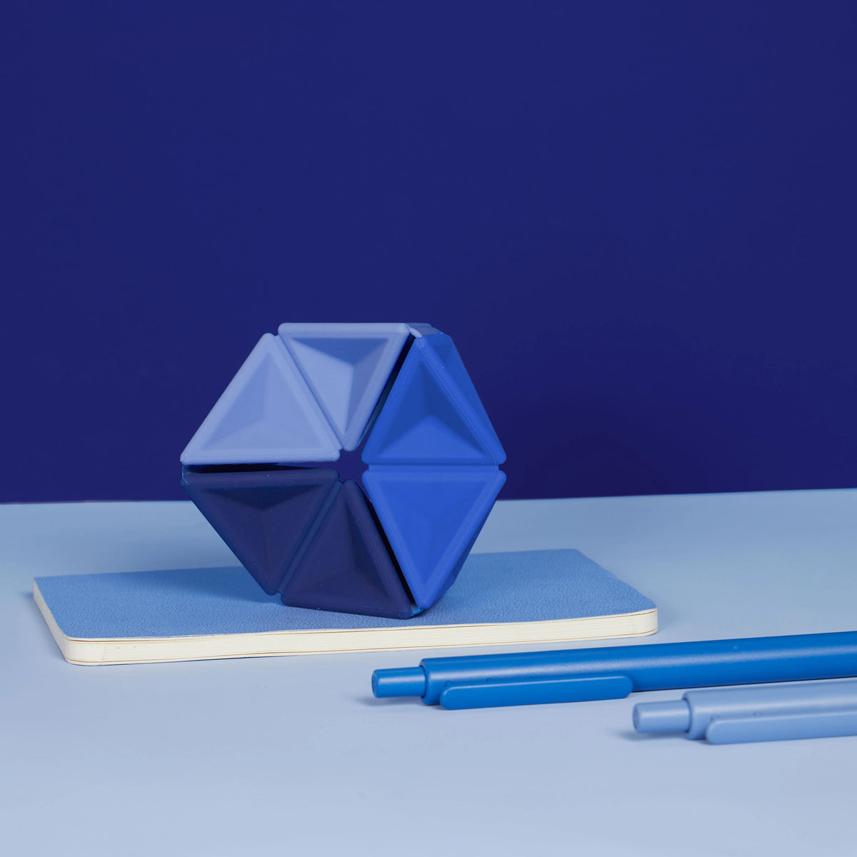 Speks Pivot - The Silicone Flexagon