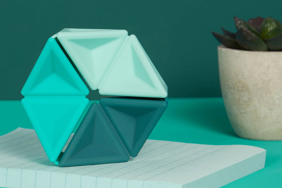 Speks Pivot - The Silicone Flexagon
